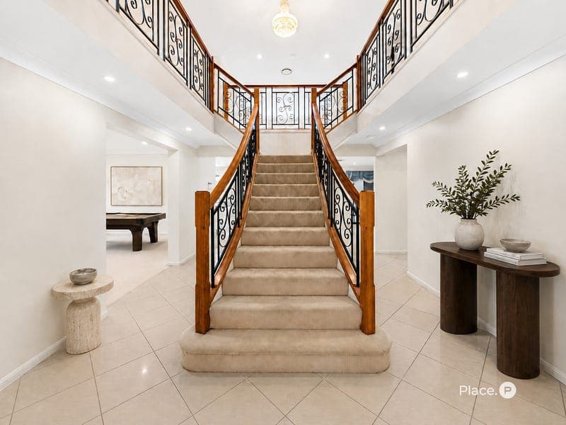 10 Mulberry Place, Stretton — photo 1 of 5