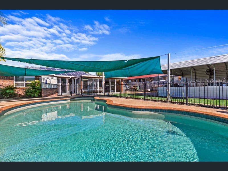 8 Brampton Court, Kawungan — photo 1 of 5