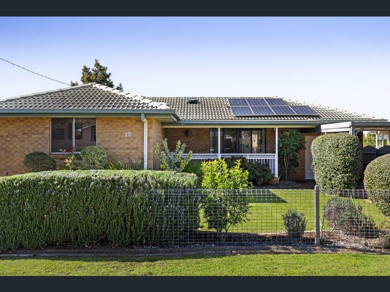 18 Smithfield Street, Harristown — photo 1 of 5