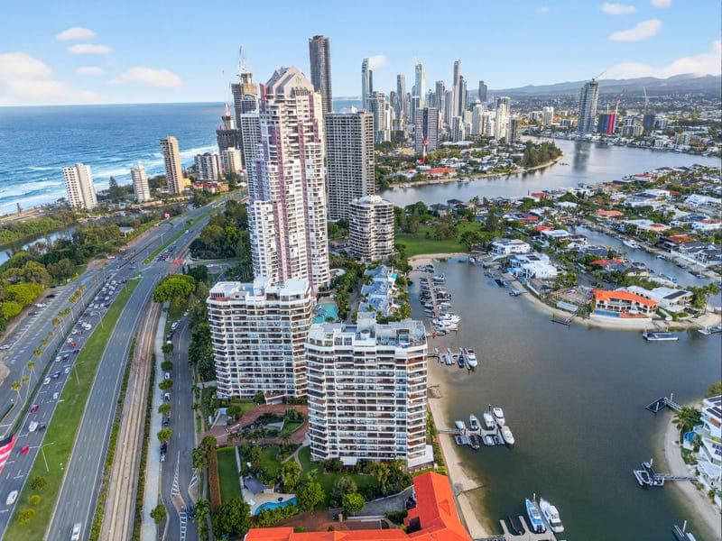 20/18 Commodore Drive, Paradise Waters — photo 1 of 5