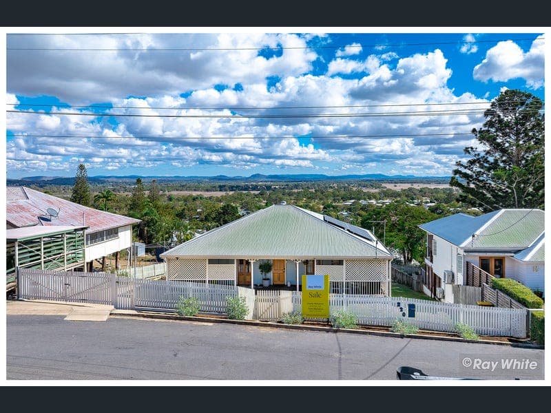 220 Agnes Street, The Range — photo 1 of 5
