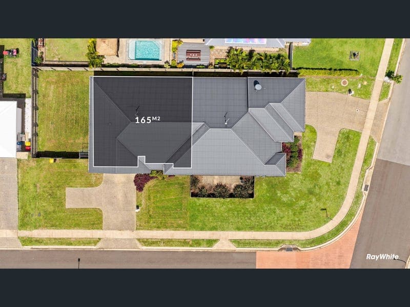 2 Lamond Place, Bargara — photo 1 of 5