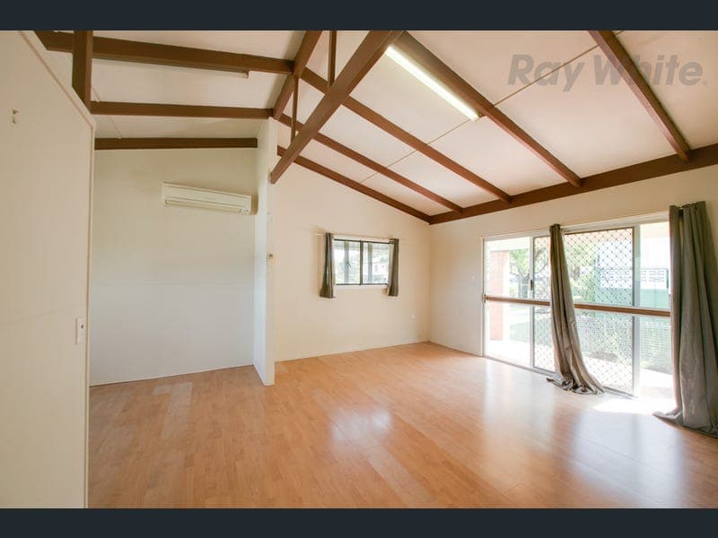 62 Alice Street, Silkstone — photo 1 of 5