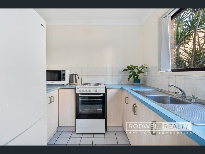 19/15 Smith Road, Woodridge — photo 1 of 5