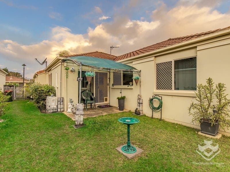 2-6 Anaheim Drive, Helensvale — photo 1 of 5