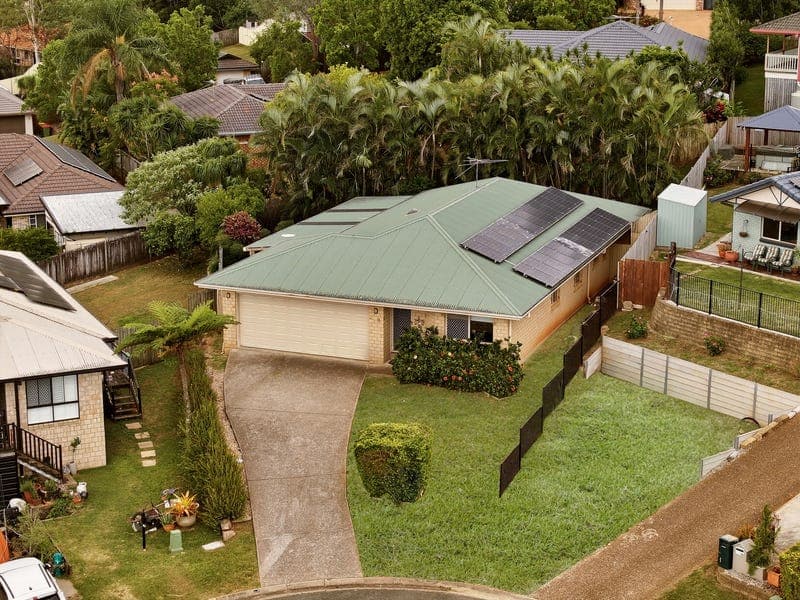 8 Kabut Court, Tanah Merah — photo 1 of 5