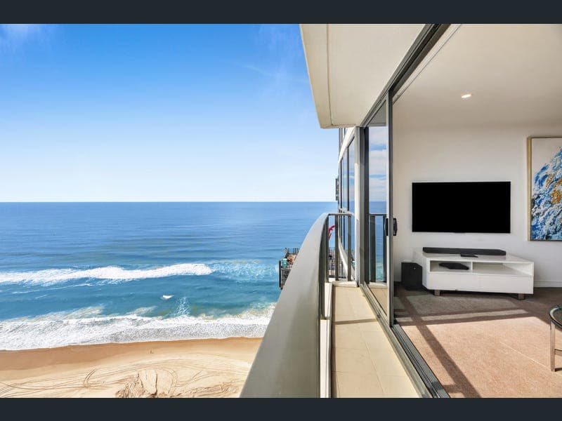 3402/3440 Surfers Paradise Boulevard — photo 1 of 5