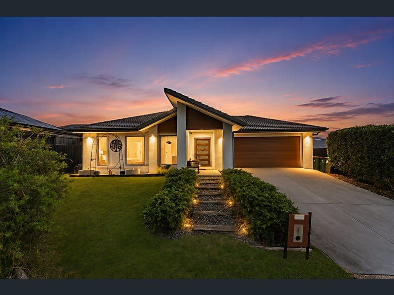 13 Jennings Drive, Flagstone — photo 1 of 5