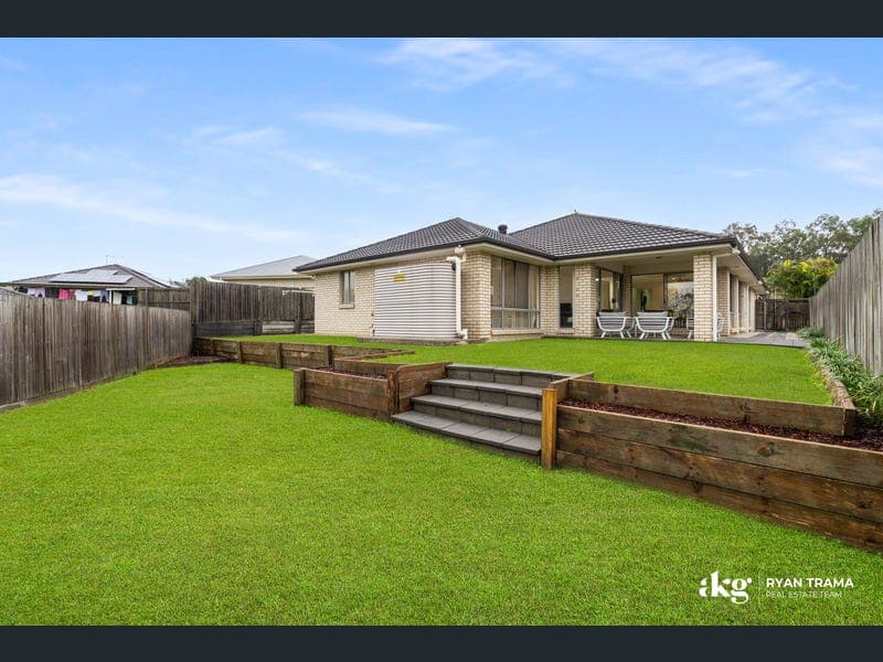 20 Barcombe Drive, Berrinba — photo 1 of 5
