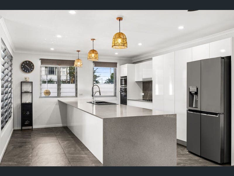 1 Otama Court, Warana — photo 1 of 5
