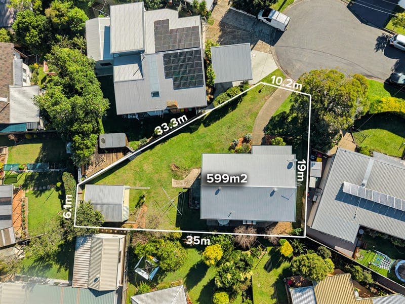 15 Lombard Street, Carina — photo 1 of 5