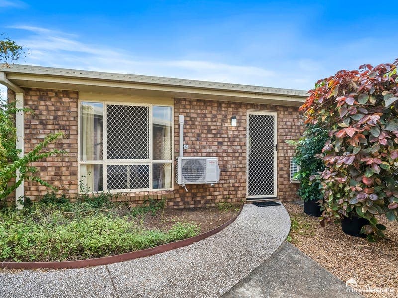 1/11 Dunbavan Place, Norman Gardens — photo 1 of 5