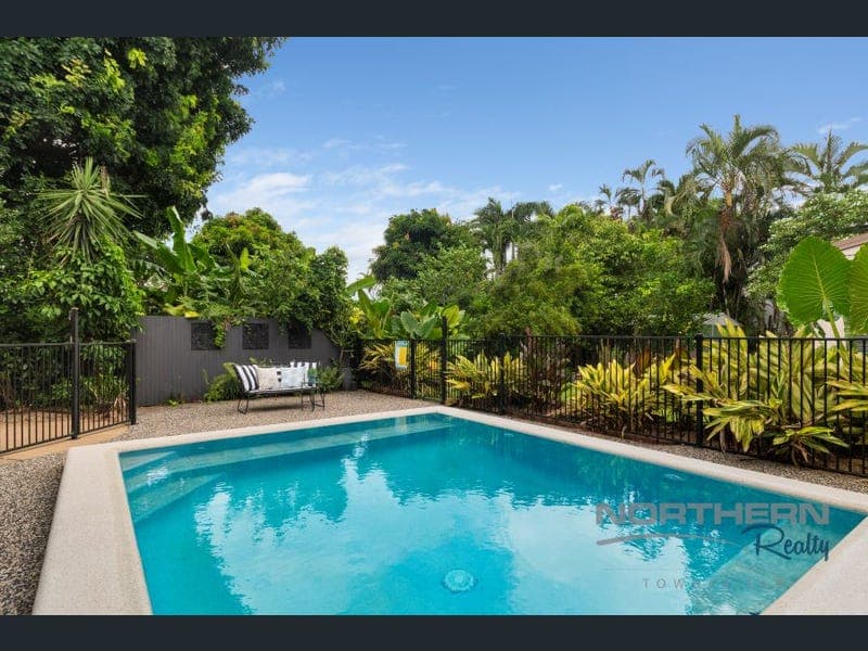4 Richmond Street, Hermit Park — photo 1 of 5