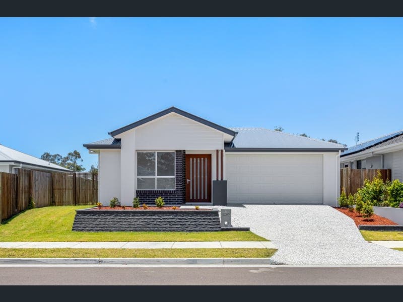 9 Kakadu Street, Pimpama — photo 1 of 5