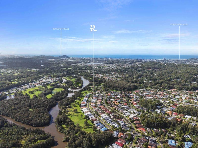 39 Tussock Crescent, Elanora — photo 1 of 5