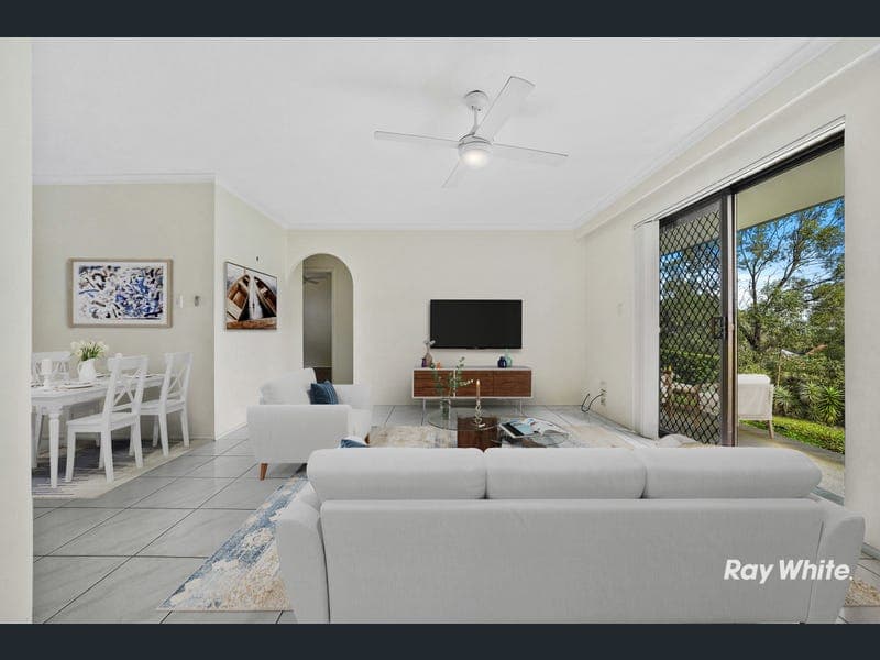 43/169 John Paul Drive, Springwood — photo 1 of 5