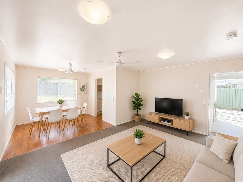 4 Armstrong Crescent, Dysart — photo 1 of 5