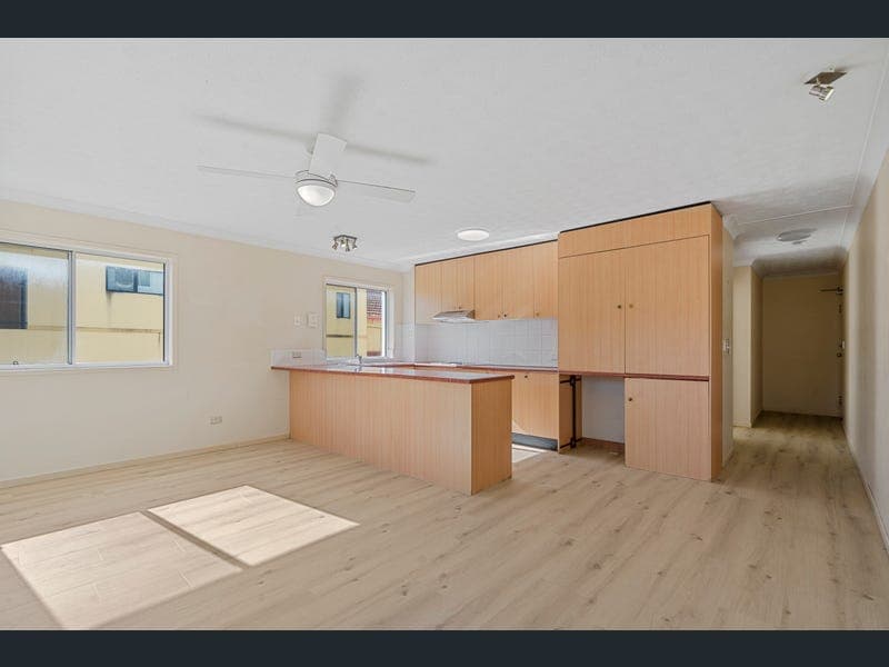 32/7-17 Purli Street, Chevron Island — photo 1 of 5