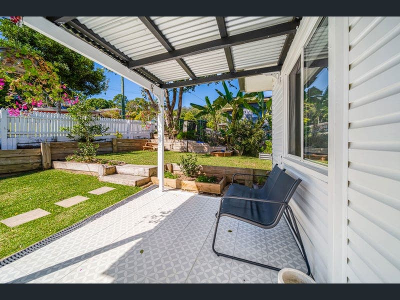 17 Mount Pleasant Road, Nambour — photo 1 of 5