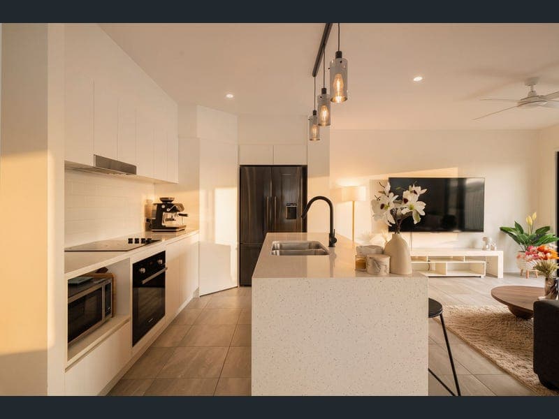 31 Cadenza Way, Palmview — photo 1 of 5
