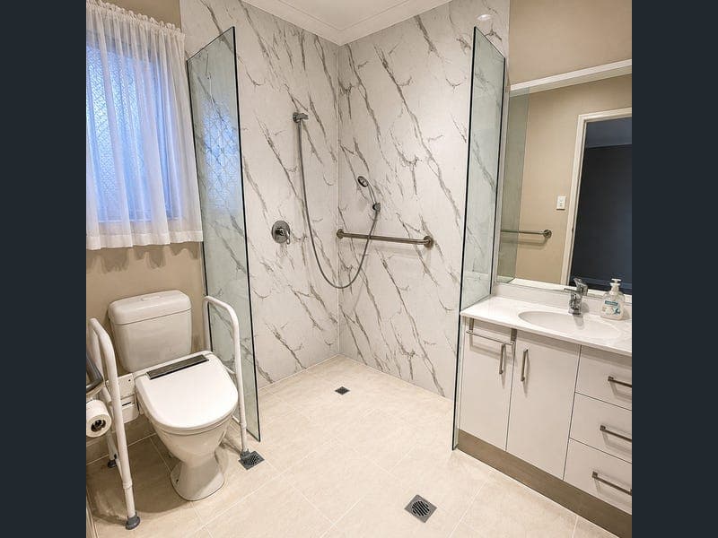 5 Blake Court, Thabeban — photo 1 of 5