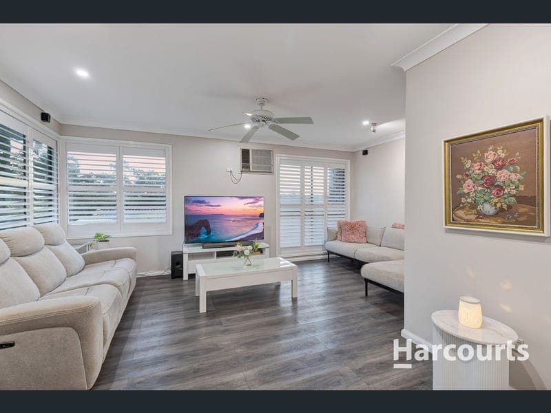 7 Relesah Drive, Petrie — photo 1 of 5