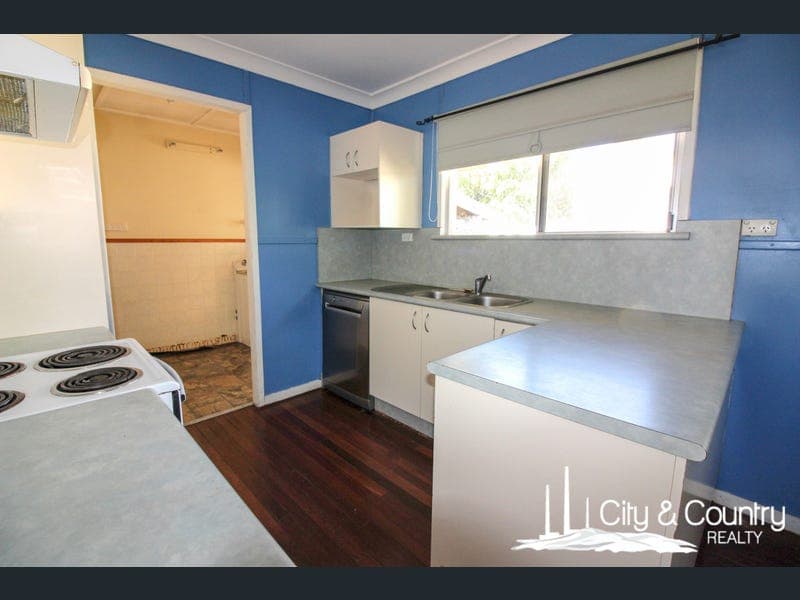 84 Enid Street, Mount Isa — photo 1 of 5