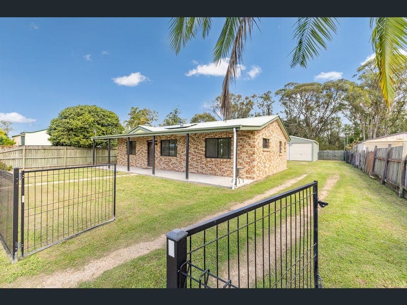 25 Dyson Street, Aldershot — photo 1 of 5