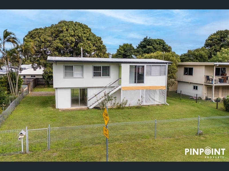 7 Old Shoal Point Road, Bucasia — photo 1 of 5