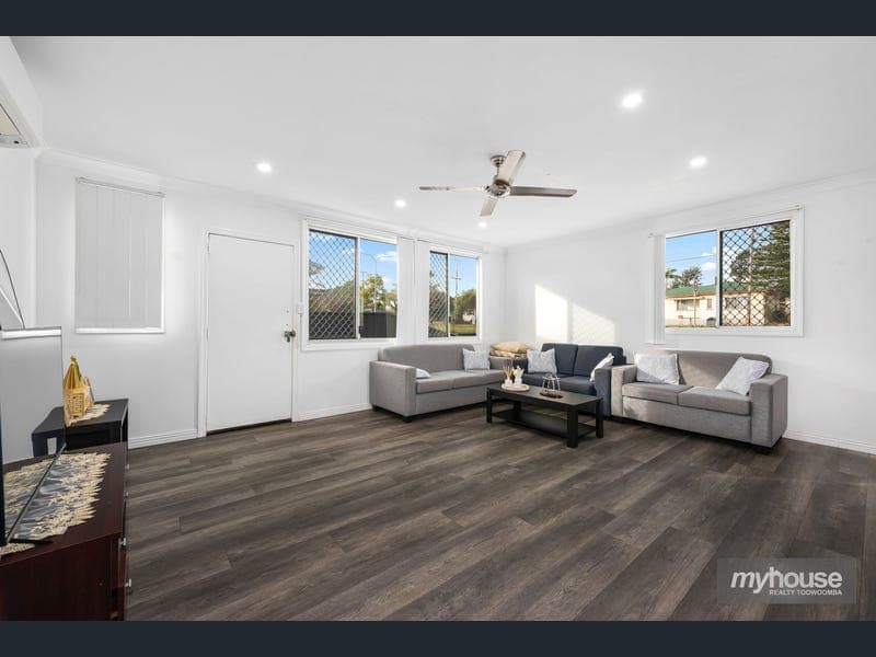 203 Taylor Street, Wilsonton — photo 1 of 5