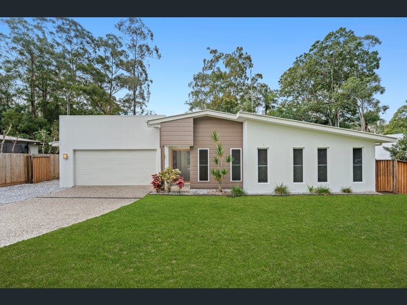 23 Elouera Close, Landsborough — photo 1 of 5