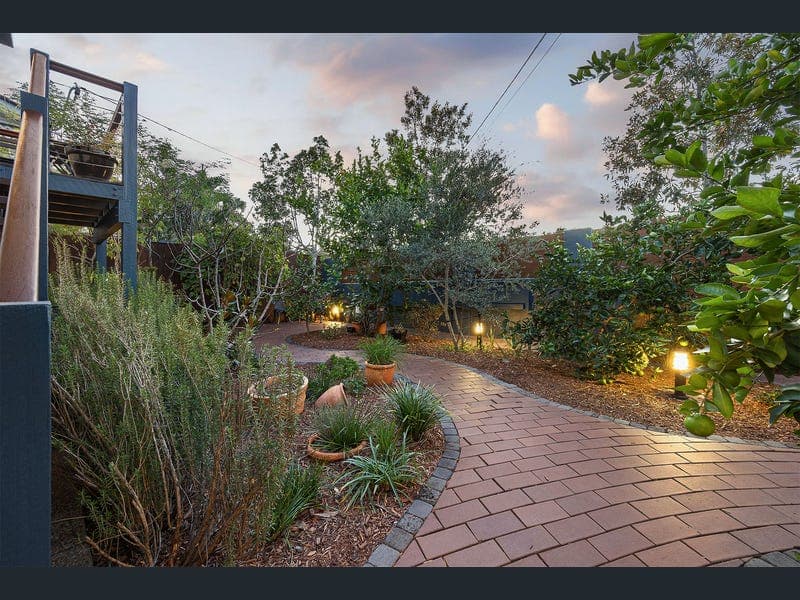 23 Babinda Street, Keperra — photo 1 of 5