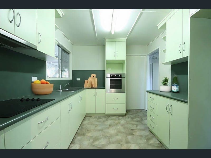 52 ARCHER Drive, Moranbah — photo 1 of 5