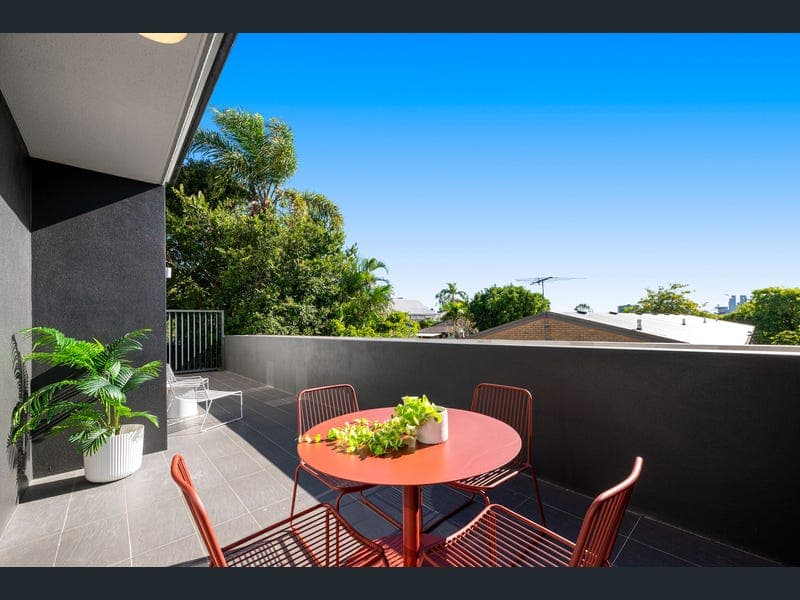 28 Chatsworth Road, Greenslopes — photo 1 of 5