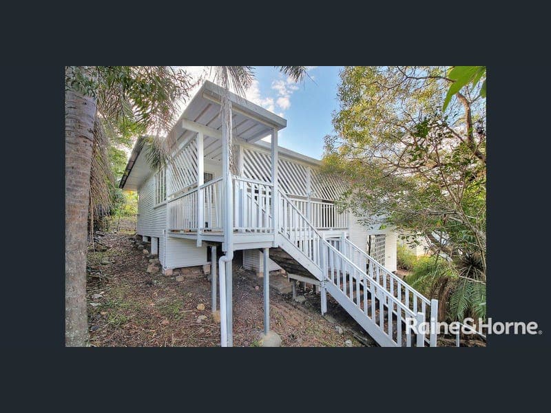 27 Ansdell Street, Mount Gravatt — photo 1 of 5