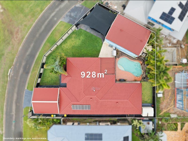 5 Mecoli Court, Birkdale — photo 1 of 5