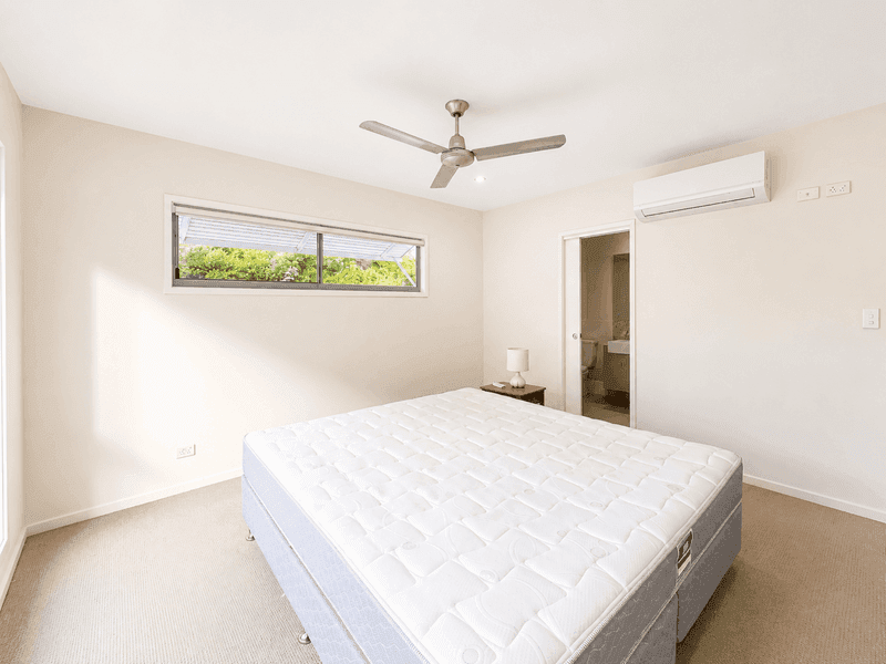 1/7 Lawson Court, Glen Eden — photo 1 of 4