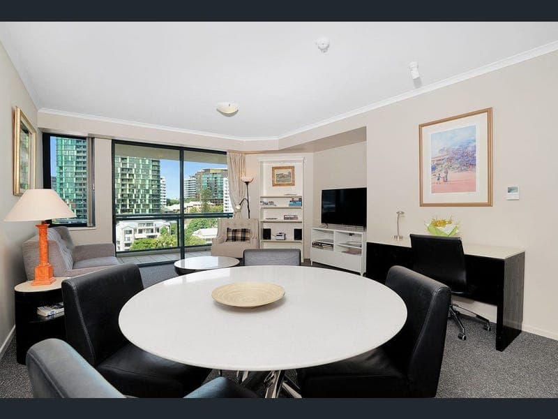 808/44 Ferry Street, Kangaroo Point — photo 1 of 5