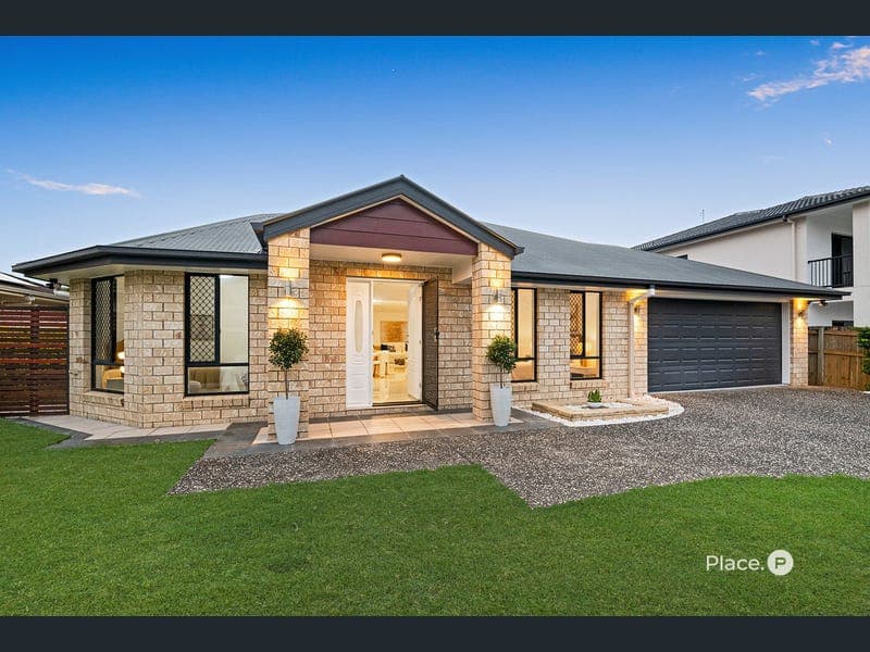 31 Aster Place, Calamvale — photo 1 of 5