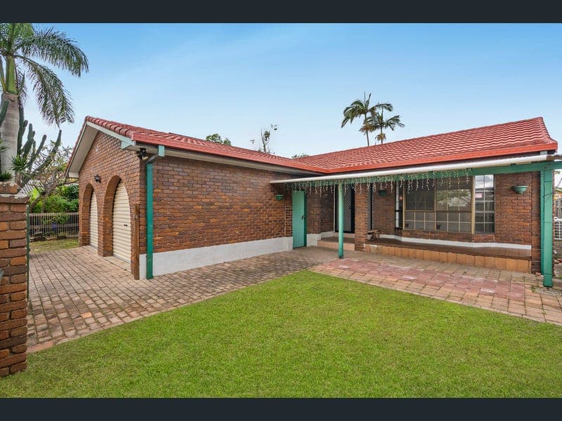 170 Pinelands Road, Sunnybank Hills — photo 1 of 5