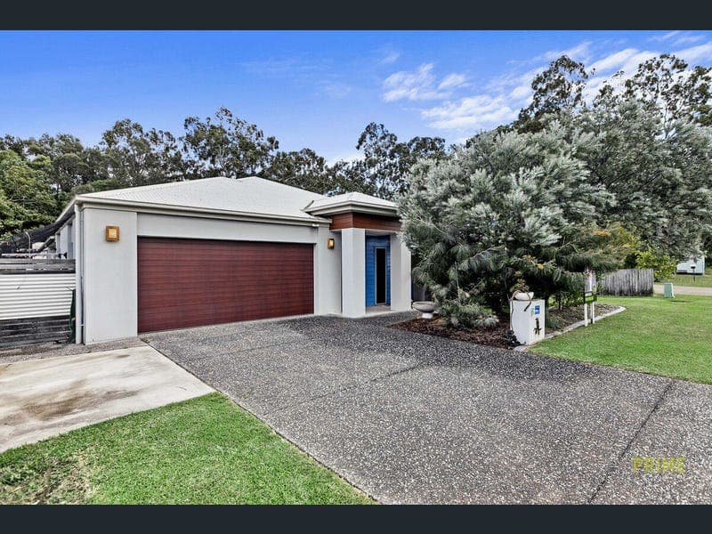 6 Parraweena Court, Point Vernon — photo 1 of 5