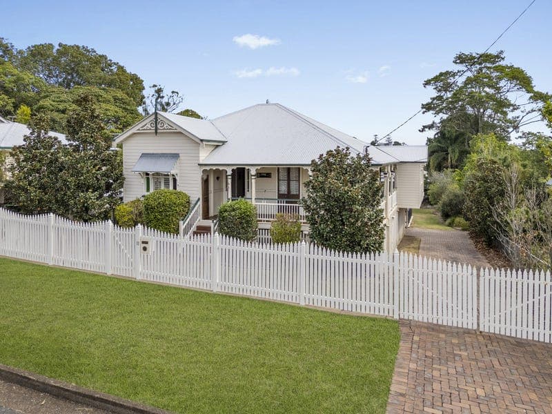 11 Frederick Street, Newtown — photo 1 of 5