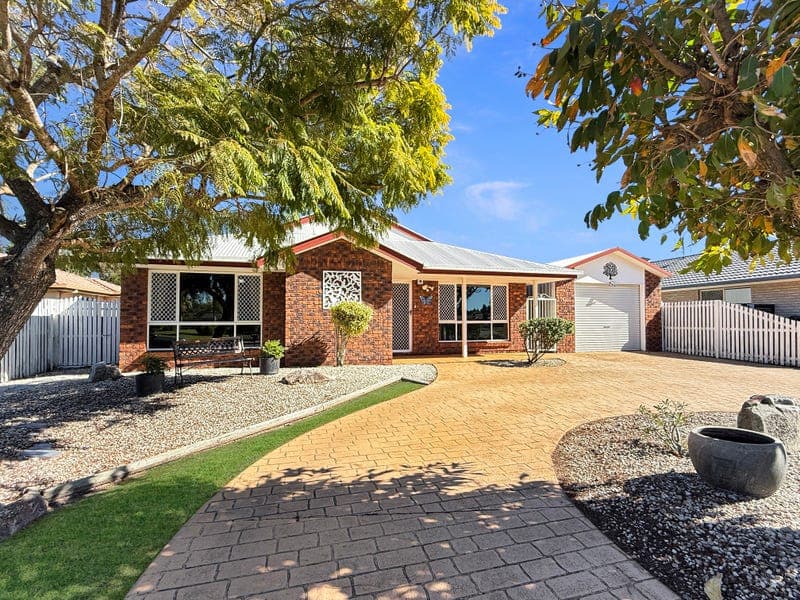 63 Kookaburra Drive, Eli Waters — photo 1 of 5