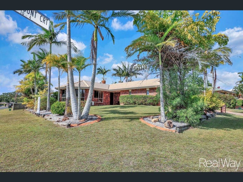 18 Tropicana Drive, Avoca — photo 1 of 5