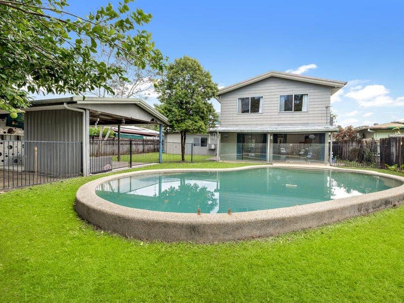 18 Banning Avenue, Brinsmead — photo 1 of 5