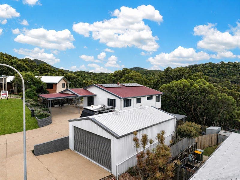 8 Megan Place, Yeppoon — photo 1 of 5