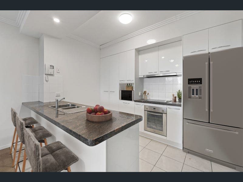 39/2 Mulherin Drive, Mackay Harbour — photo 1 of 5