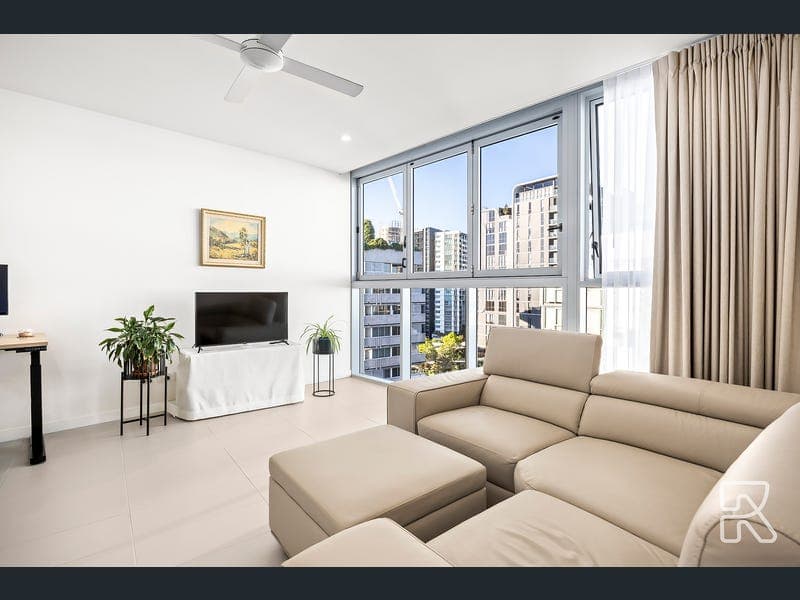 21410/37 Kyabra Street, Newstead — photo 1 of 5