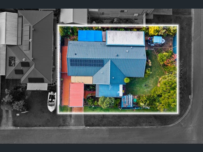 1 Carol Street, Redland Bay — photo 1 of 5