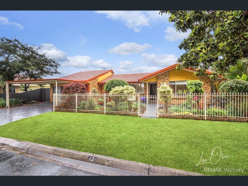 12 Norrland Court, Banksia Beach — photo 1 of 5